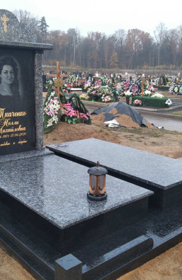 Памятник двойной 113